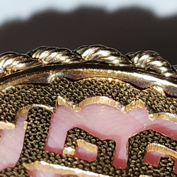 12K Pendant with ?Chinese Characters - Picture 6 of 10